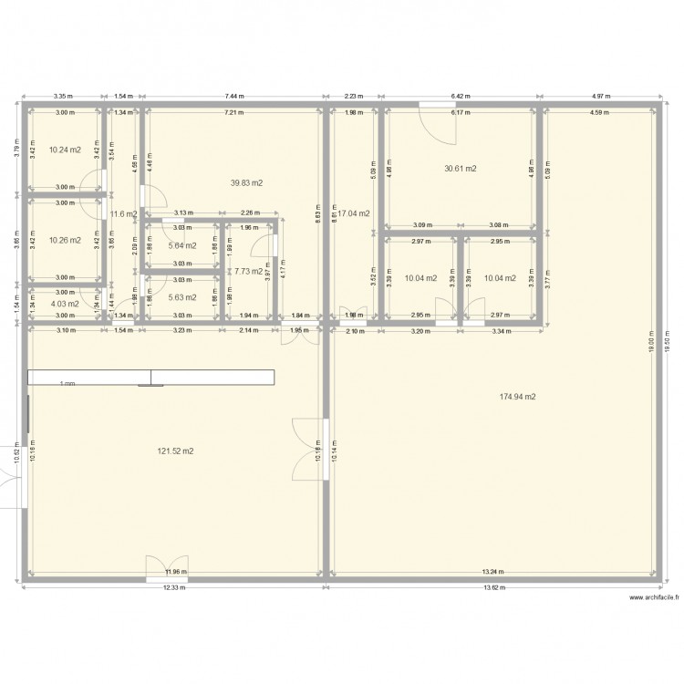 56110 local nuevo. Plan de 0 pièce et 0 m2