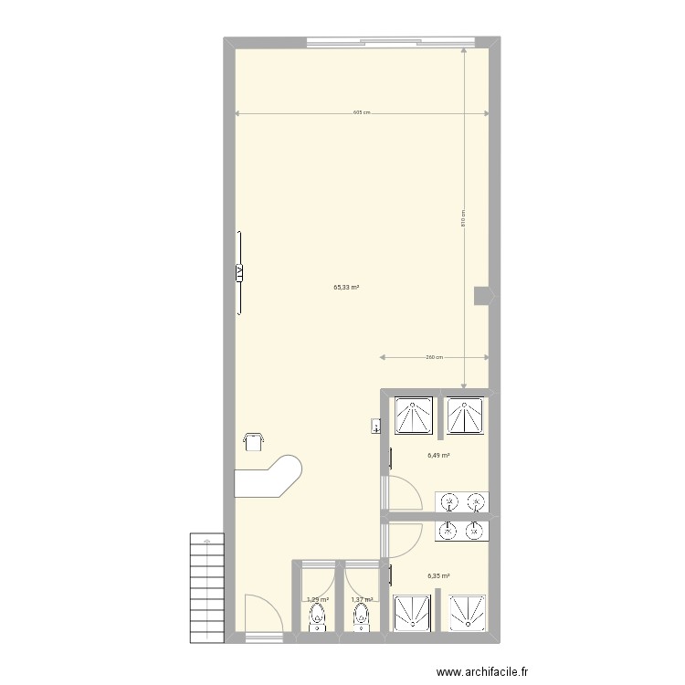 gym. Plan de 5 pièces et 81 m2