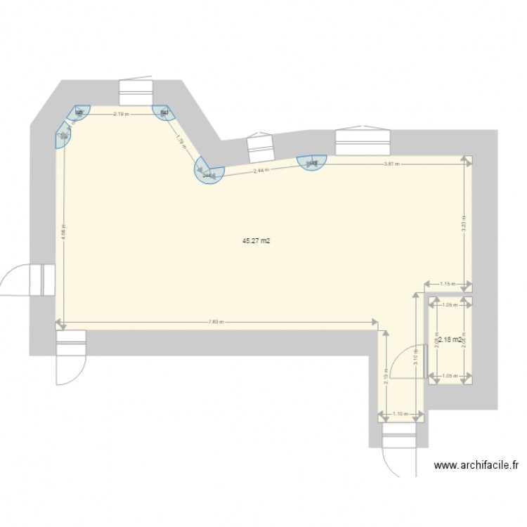 rdc vide. Plan de 0 pièce et 0 m2