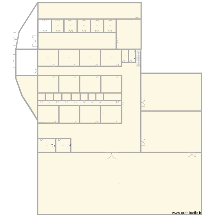 Ideal school proyect. Plan de 38 pièces et 4505 m2