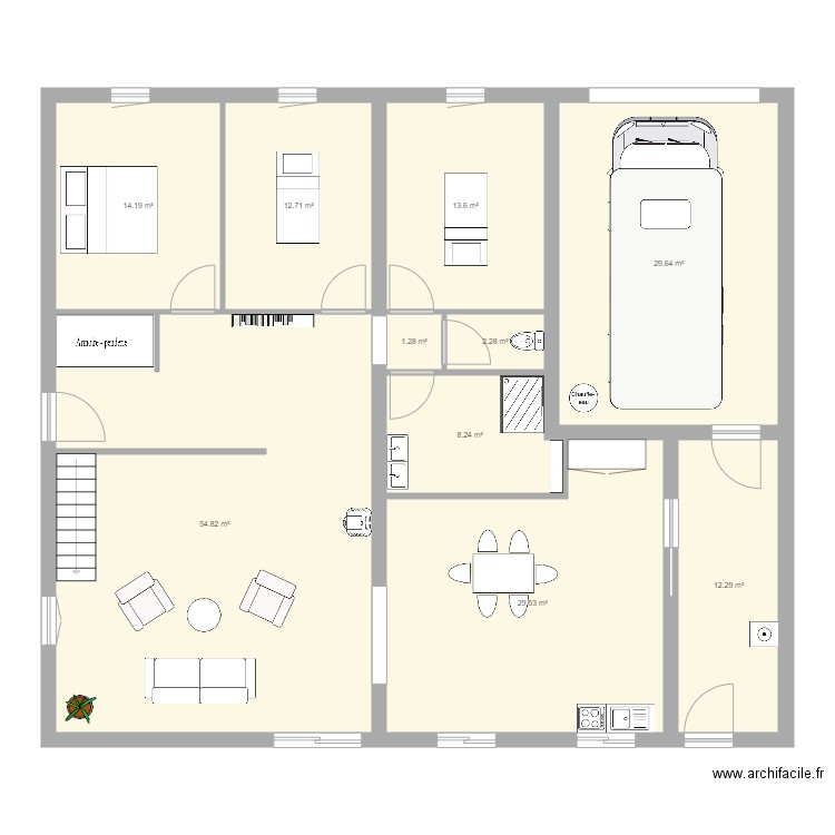 plain pied St Savinien. Plan de 0 pièce et 0 m2