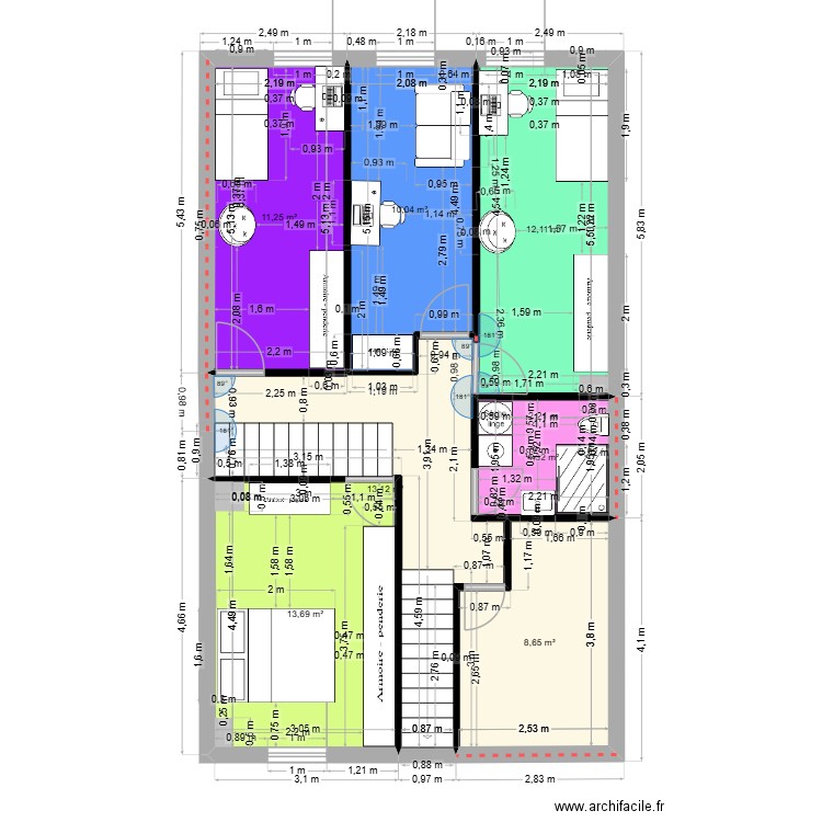 étage v1. Plan de 7 pièces et 73 m2