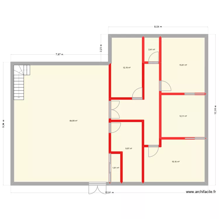 CHALET RDC. Plan de 8 pièces et 155 m²