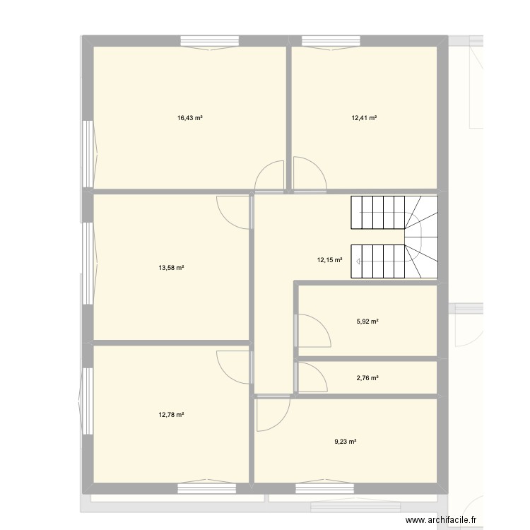 etat actuel Mezirvin avec étage. Plan de 18 pièces et 223 m2