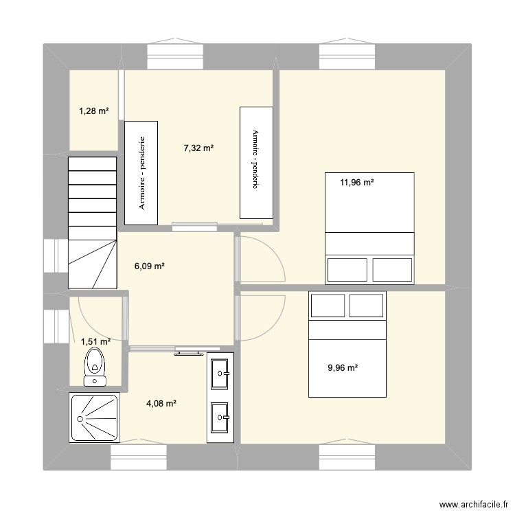 Castelnau 1. Plan de 7 pièces et 42 m2