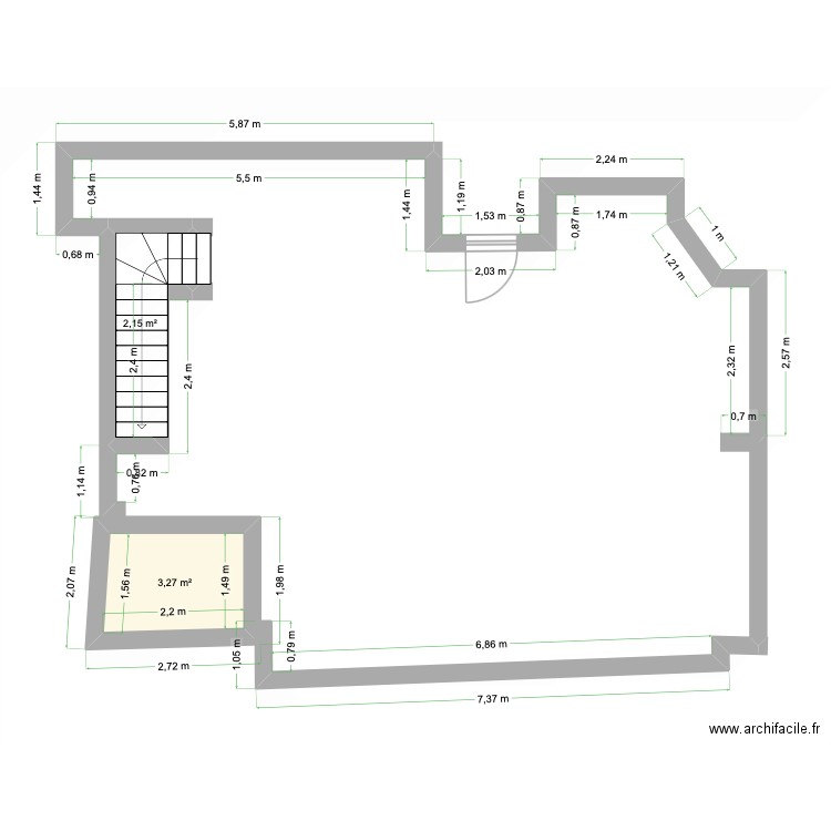 immeuble box. Plan de 2 pièces et 5 m2