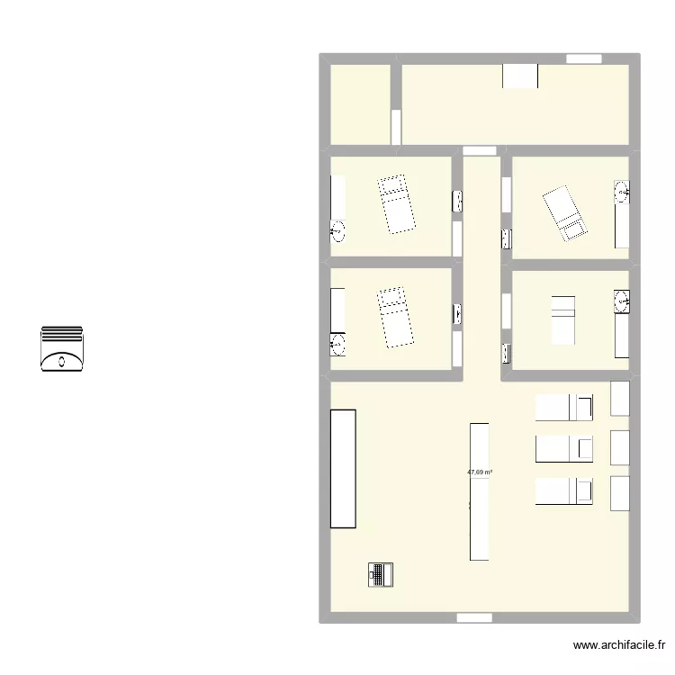 qipao pluneret roma&icirc;n. Plan de 7 pièces et 92 m²