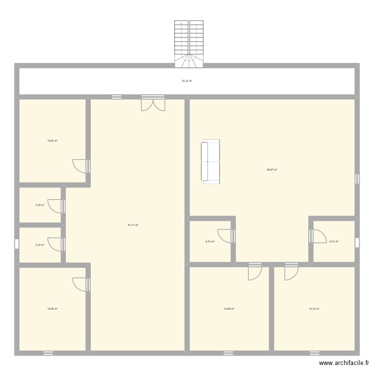 R+1. Plan de 11 pièces et 316 m2