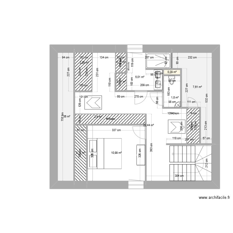kik. Plan de 13 pièces et 65 m2