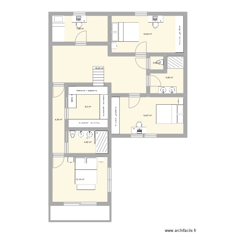 Etage. Plan de 10 pièces et 91 m2