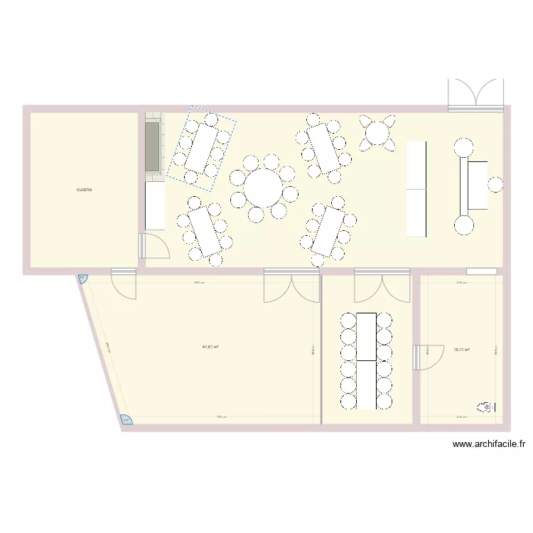 salle Cahagnolle 3 terrasse. Plan de 