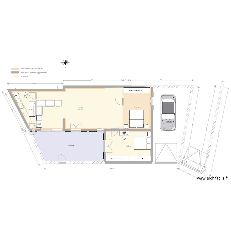 Plan de masse rez de chaussée. Plan de 7 pièces et 130 m2