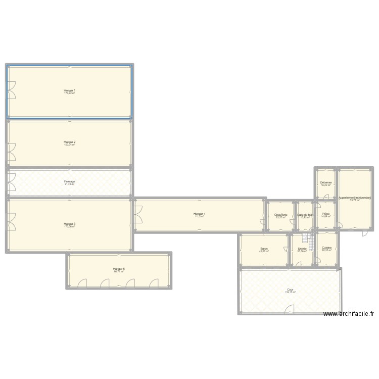 chevaliere. Plan de 15 pièces et 1108 m2