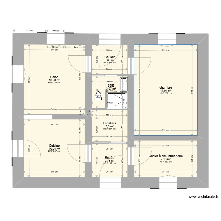 Appartement RDC Saint veran version 1. Plan de 8 pièces et 63 m2