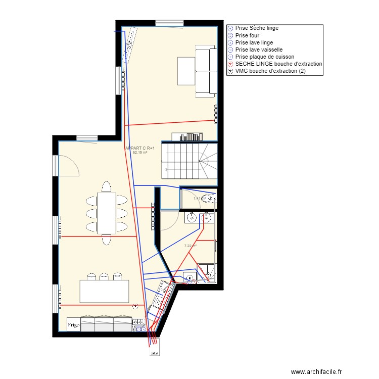 R1 APPART C 42 Av de selves SARLAT PLOMB. Plan de 0 pièce et 0 m2