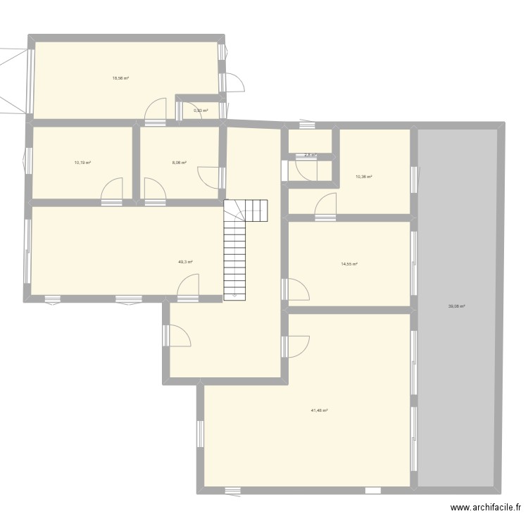 K-existant. Plan de 10 pièces et 195 m2