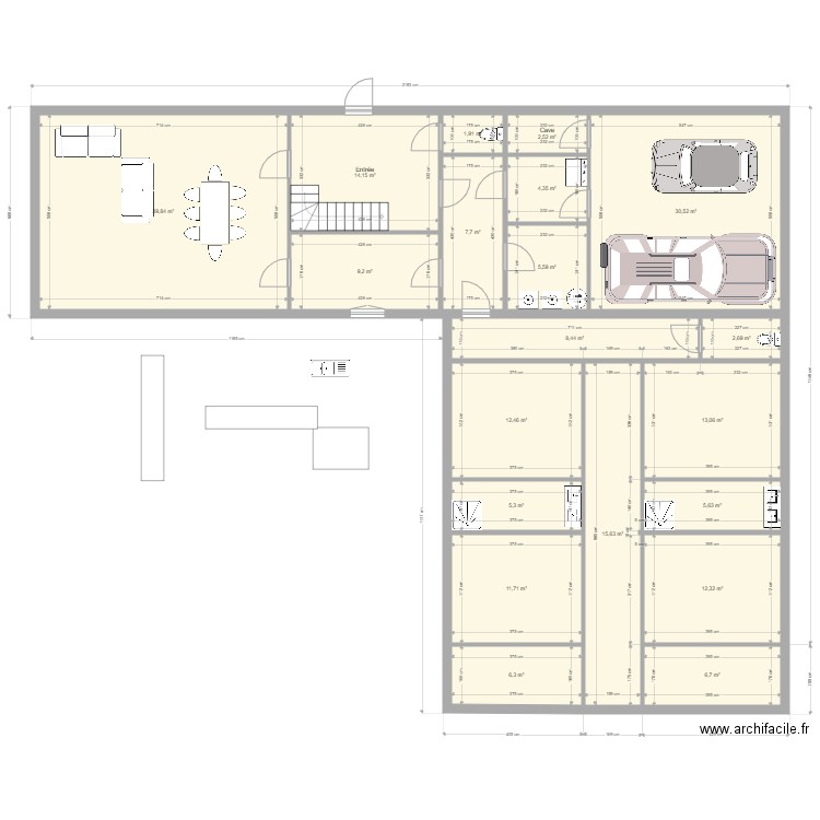 maison vieux hangar. Plan de 20 pièces et 216 m2