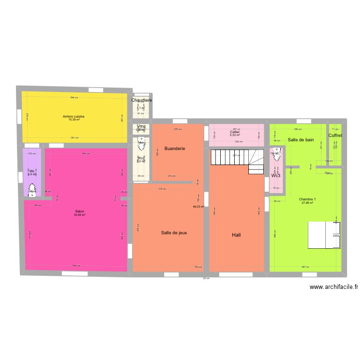 Rdc ferme. Plan de 9 pièces et 134 m2