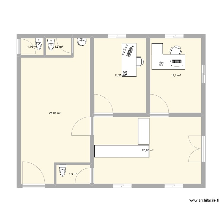 bureau. Plan de 7 pièces et 72 m2