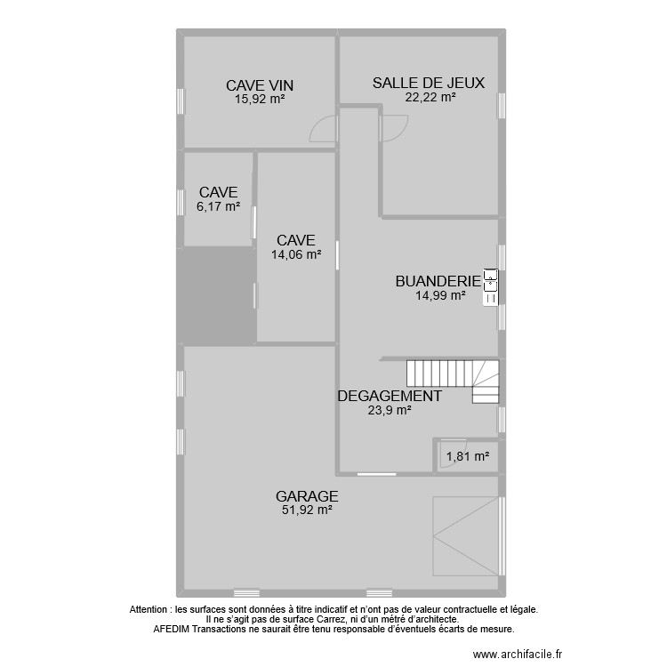 BI 8889 SOUS SOL. Plan de 9 pièces et 157 m2