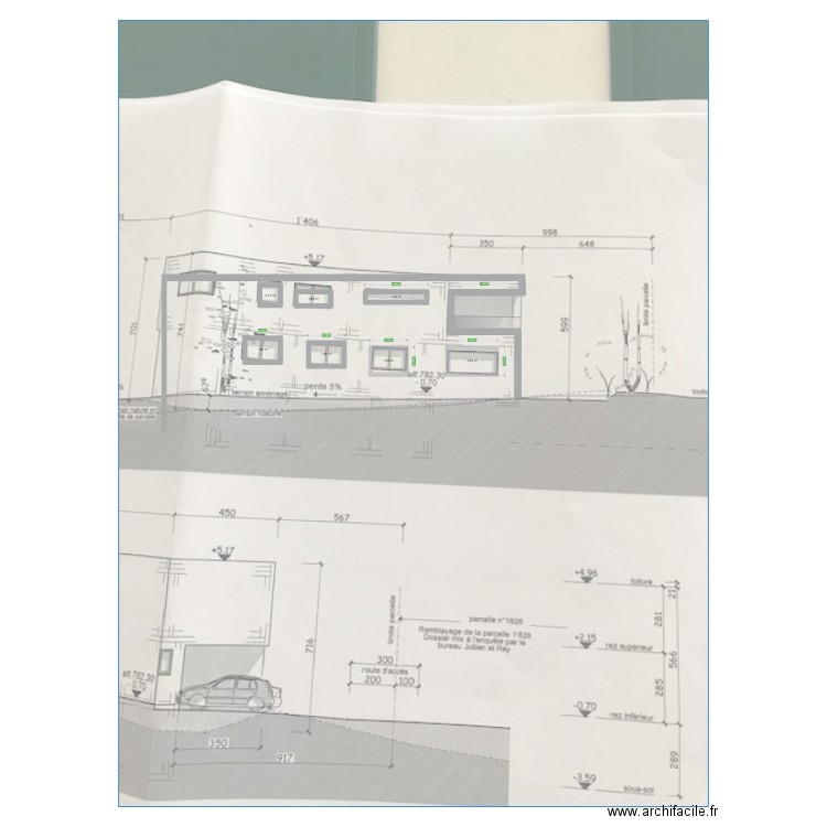 Coméraz voisin. Plan de 7 pièces et 10 m2