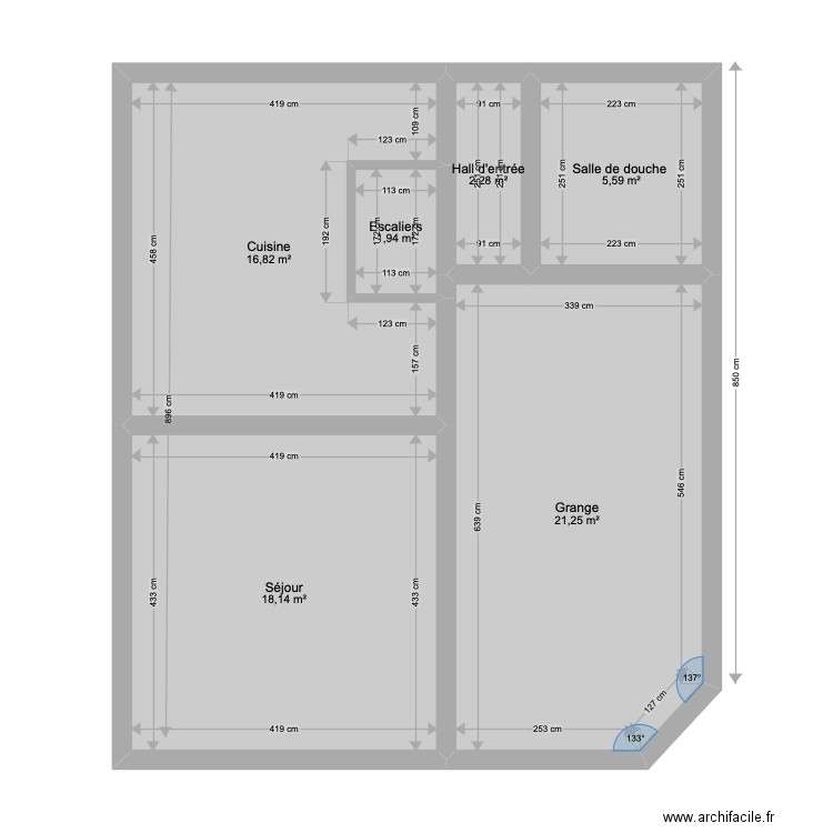 Neuville 1er. Plan de 6 pièces et 66 m2