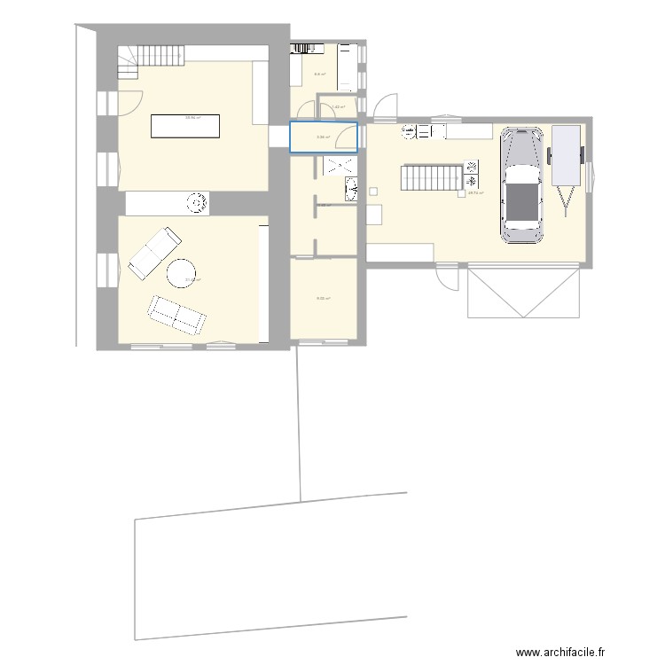 RDC. Plan de 8 pièces et 148 m2