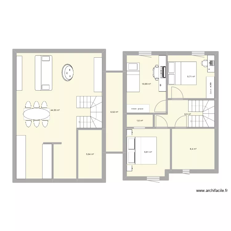 Tallinn. Plan de 9 pièces et 104 m²