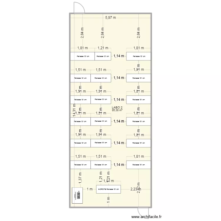 Salle de Cours Labo 2 35 &eacute;l&egrave;ves  v2. Plan de 1  et 85 m²