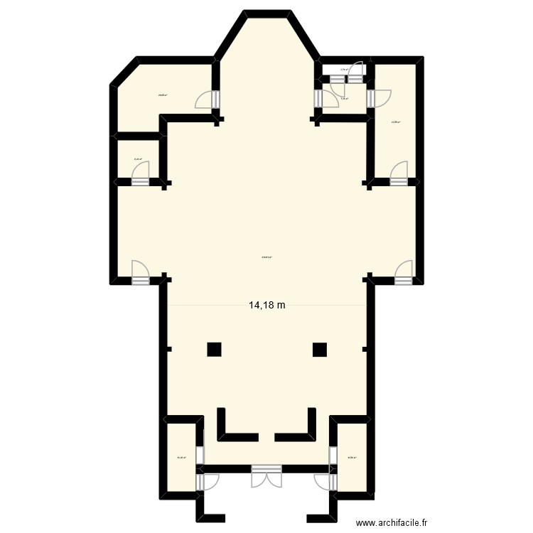 Eglise Charbo. Plan de 8 pièces et 504 m2