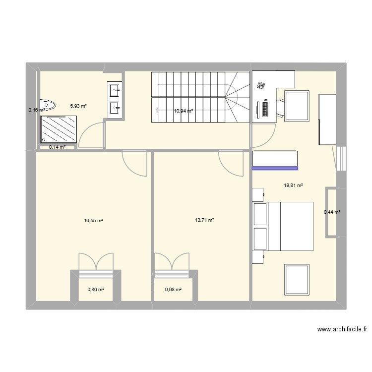 Etage. Plan de 10 pièces et 70 m2