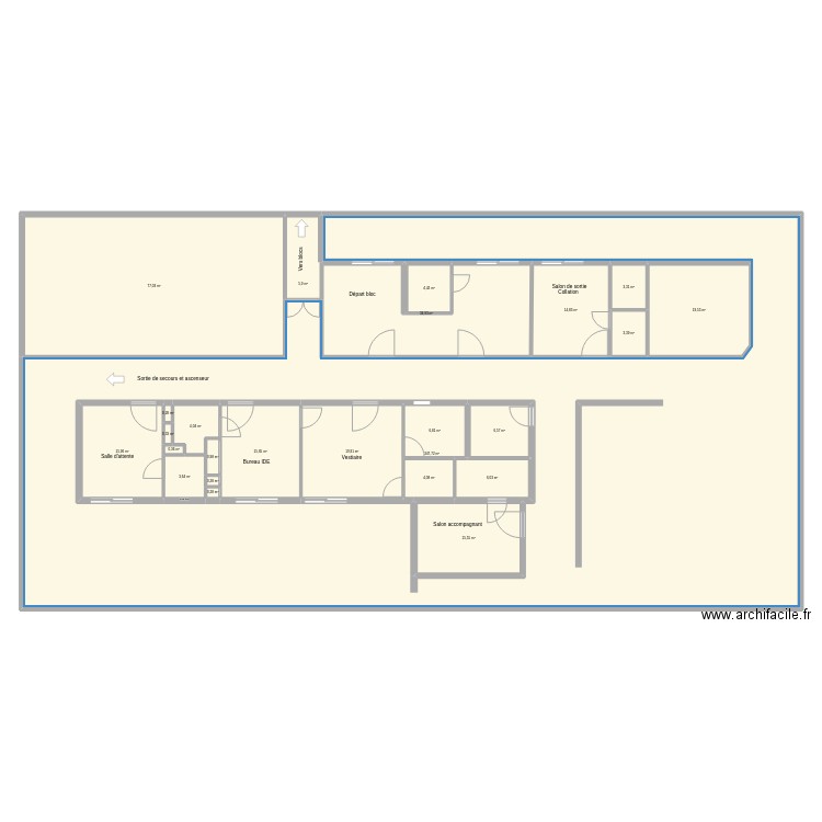 Fast track. Plan de 25 pièces et 730 m2