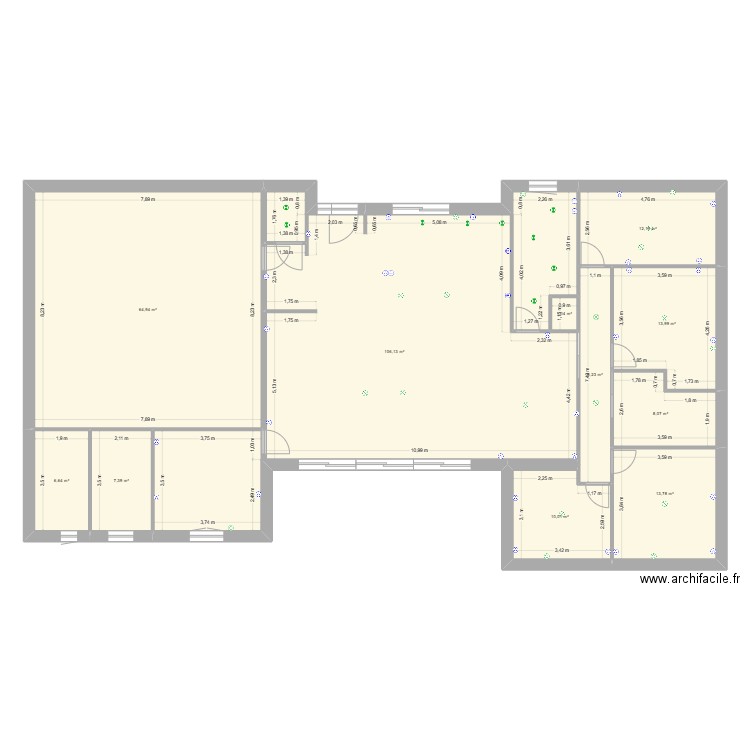 Maison stopico. Plan de 11 pièces et 252 m2