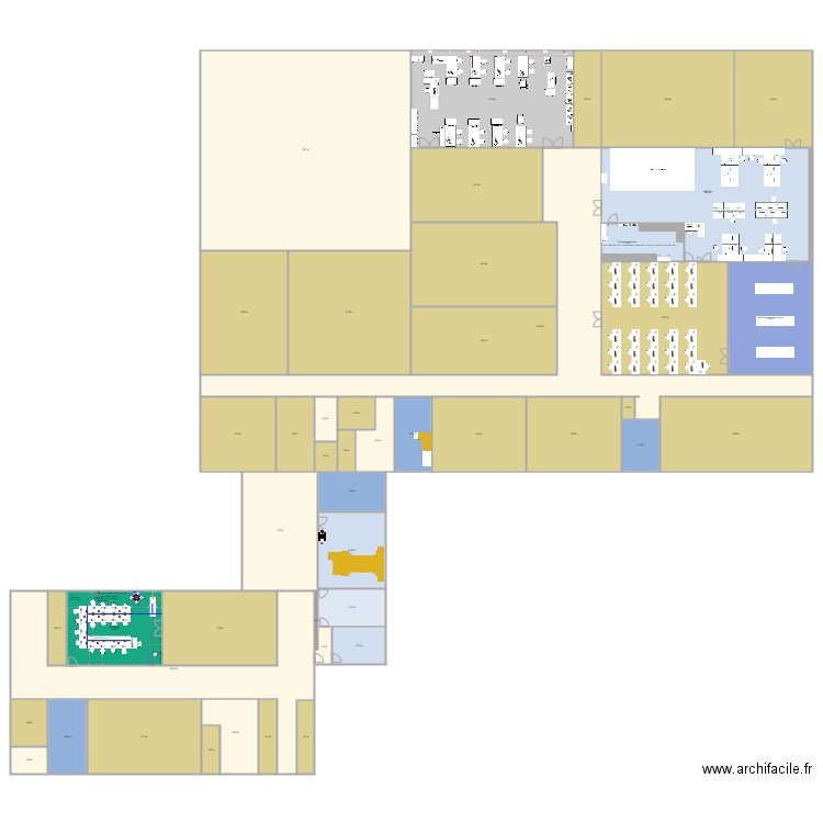 batimentGEIIG010. Plan de 47 pièces et 2905 m2