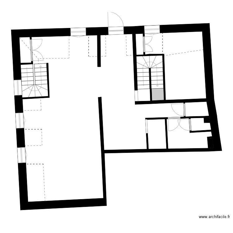 BELGES 2. Plan de 11 pièces et 102 m2