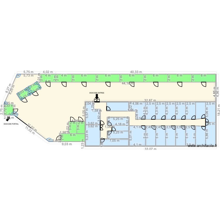 LucaBox. Plan de 39 pièces et 870 m2