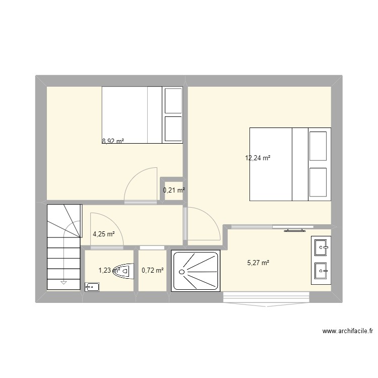 Apel 1 beneden. Plan de 7 pièces et 33 m2