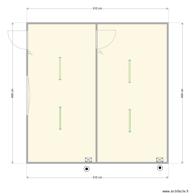 +- 600 x 600 cm avec passage de porte. Plan de 2 pièces et 35 m2