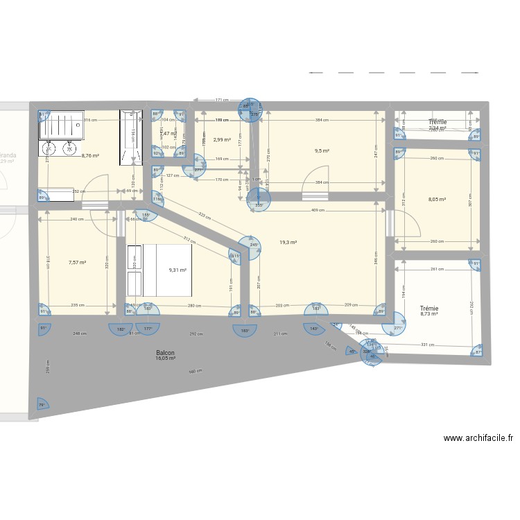 Bou. Plan de 17 pièces et 234 m2