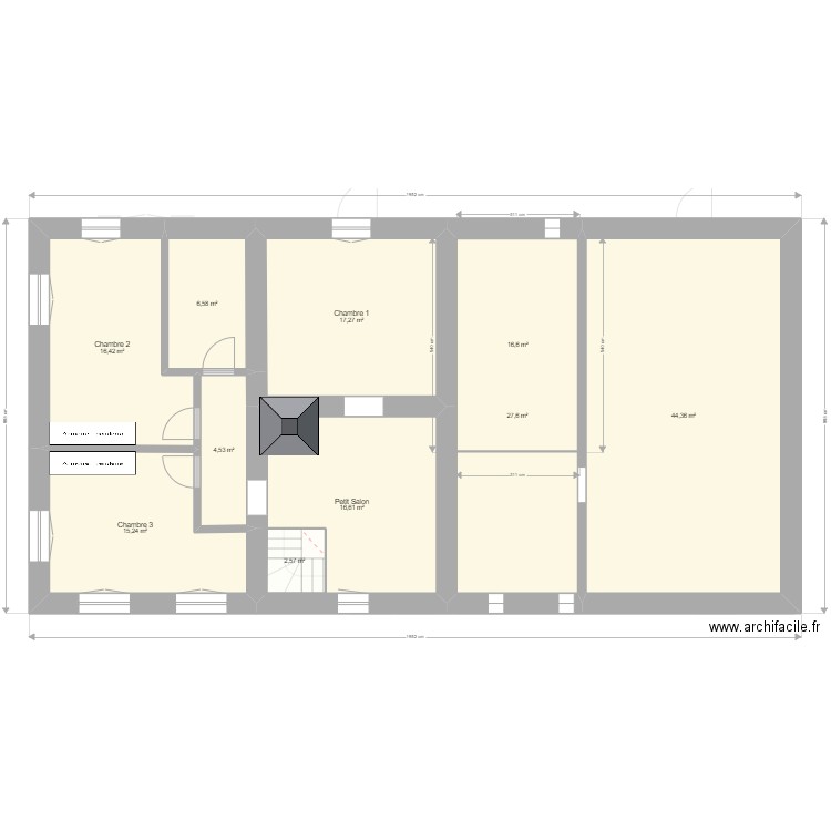 Xefosse avec calques. Plan de 16 pièces et 322 m2