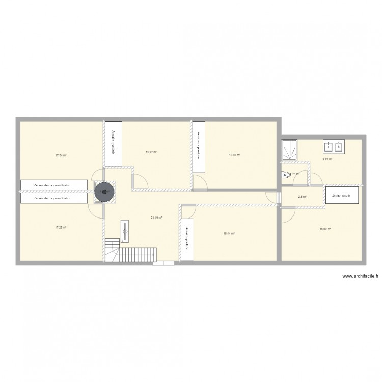 ETAGE MAISON FAMILLE. Plan de 0 pièce et 0 m2