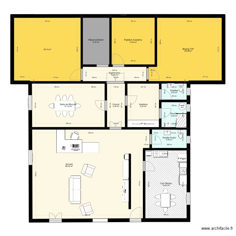 Simulation. Plan de 13 pièces et 217 m2