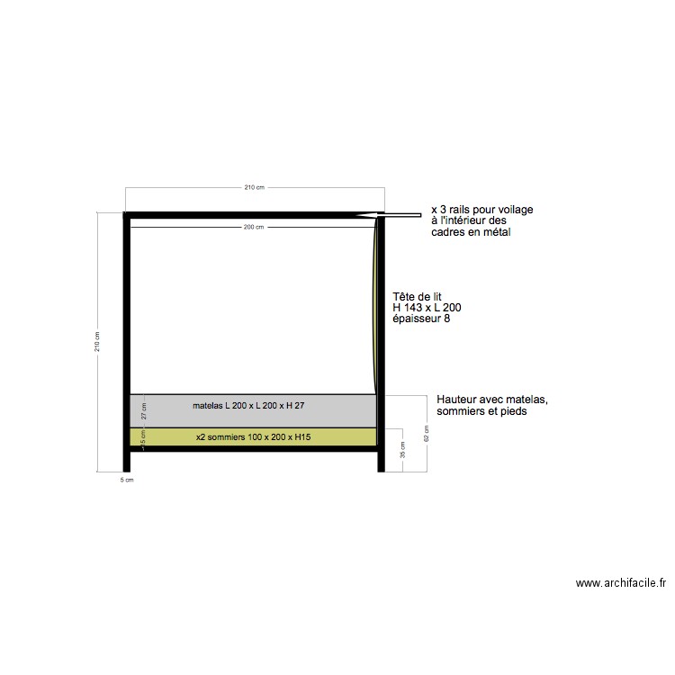 Lit à baldaquin coté. Plan de 0 pièce et 0 m2