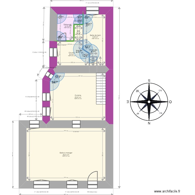 ML24001429. Plan de 20 pièces et 185 m2