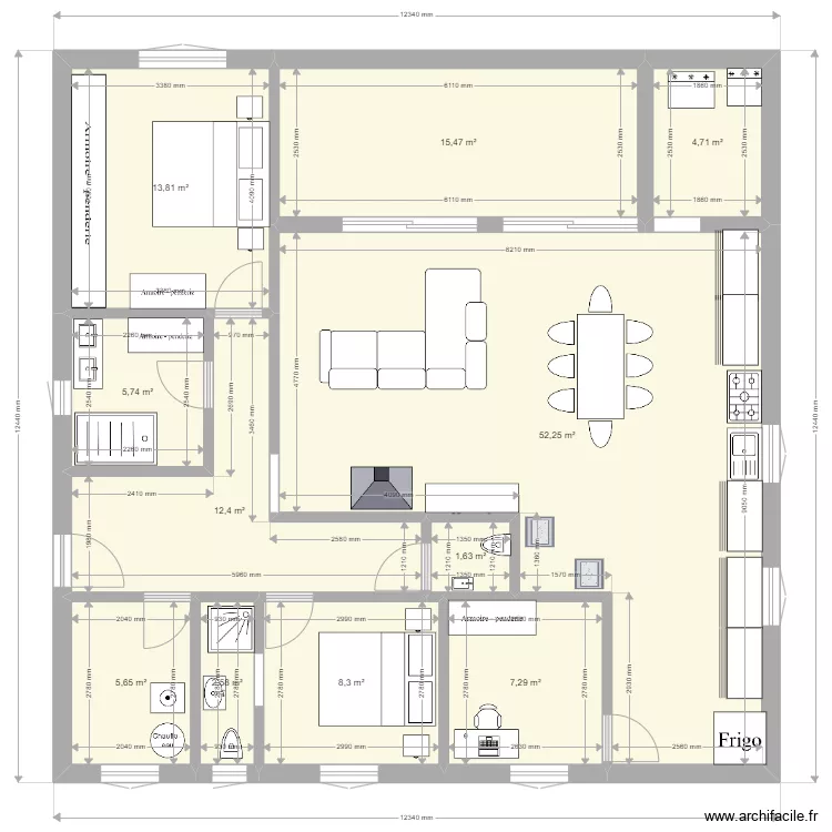 maison 2022 carr&eacute;e. Plan de 