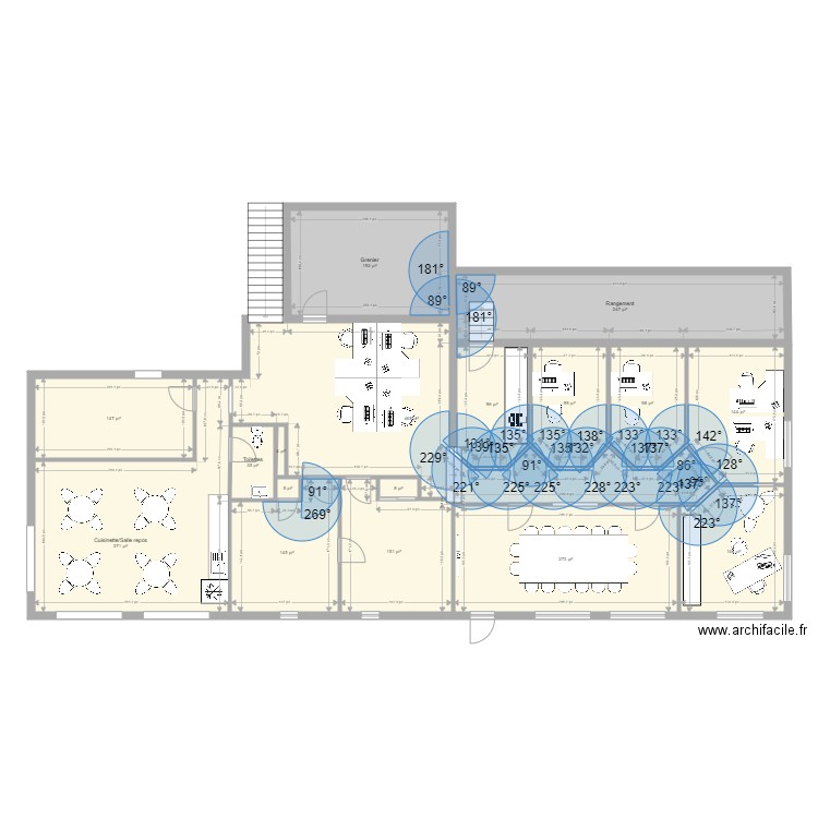 Bureaux L'Assomption. Plan de 17 pièces et 244 m2