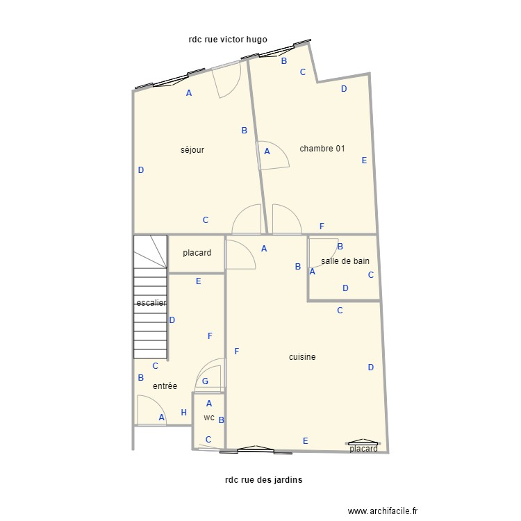 FAGE  rdc PB. Plan de 7 pièces et 68 m2