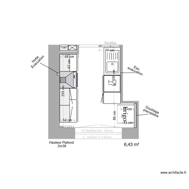 Cuisine &eacute;quip&eacute; basique. Plan de 