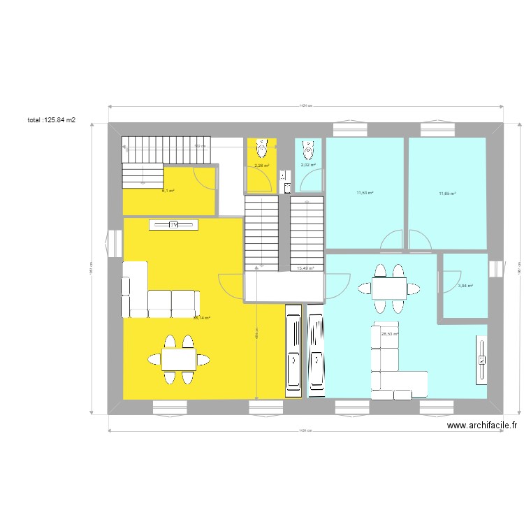 plan 1er étage escalier central. Plan de 9 pièces et 228 m2