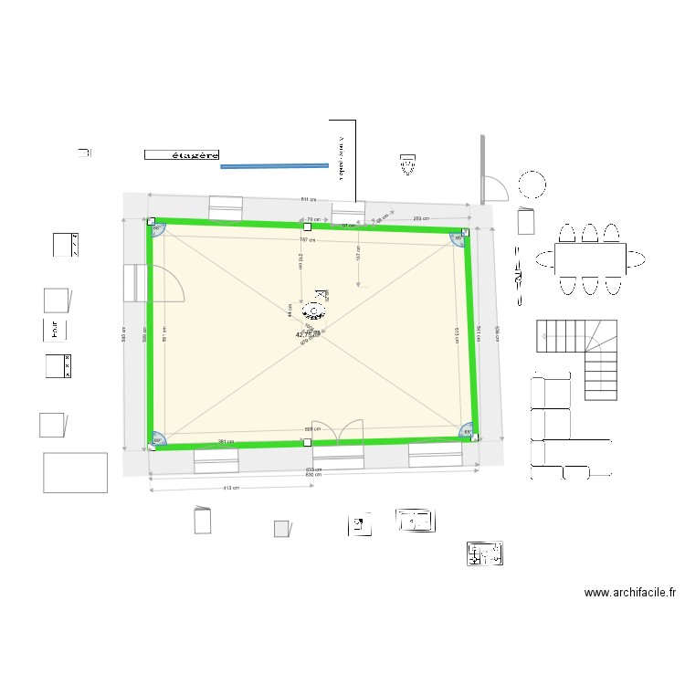 RDChaussée coté. Plan de 1 pièce et 43 m2